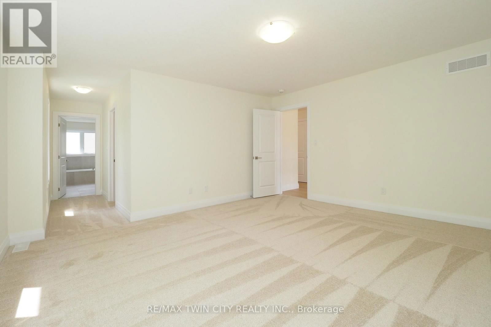 220 JEFFREY PLACE Image 28