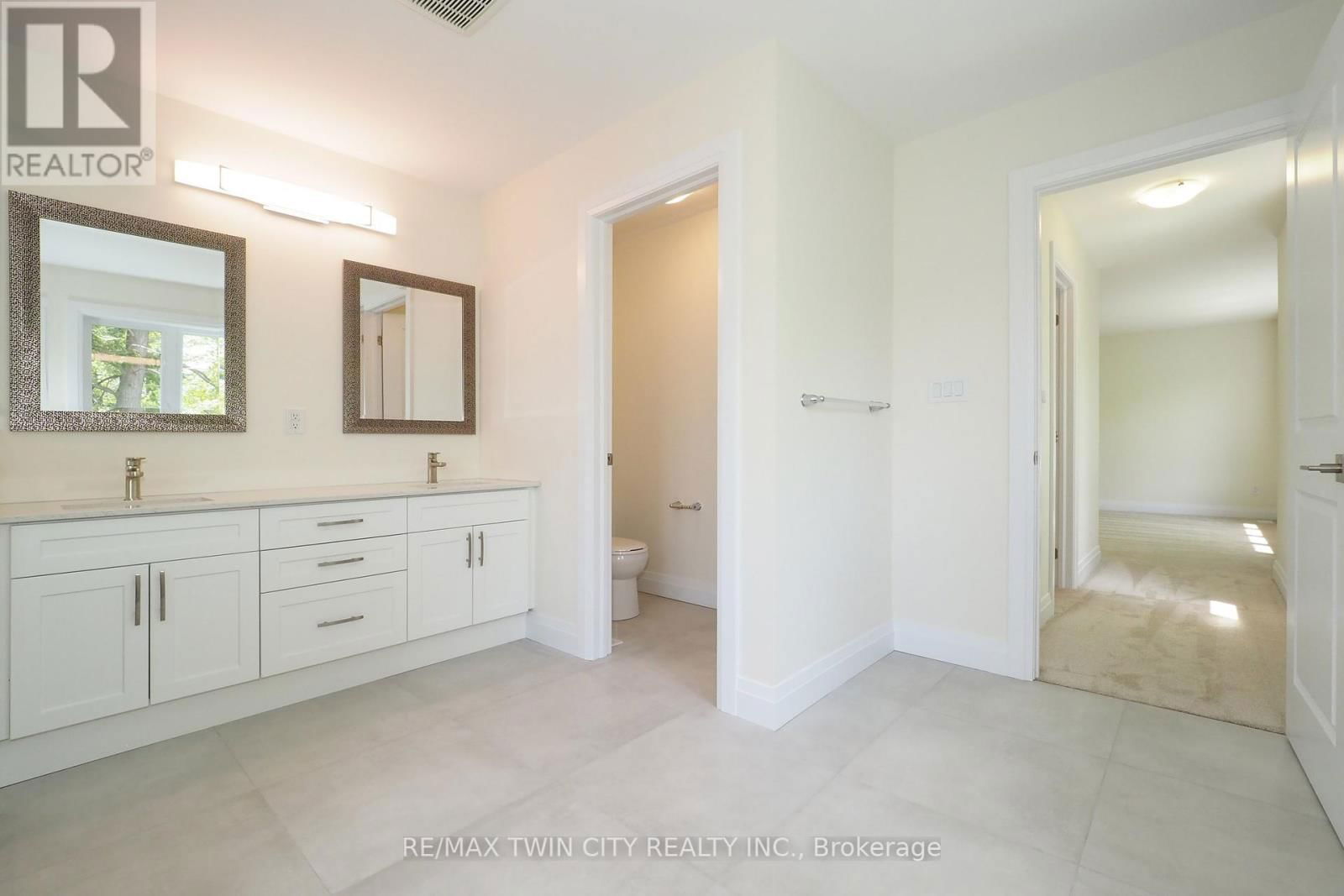 220 JEFFREY PLACE Image 35