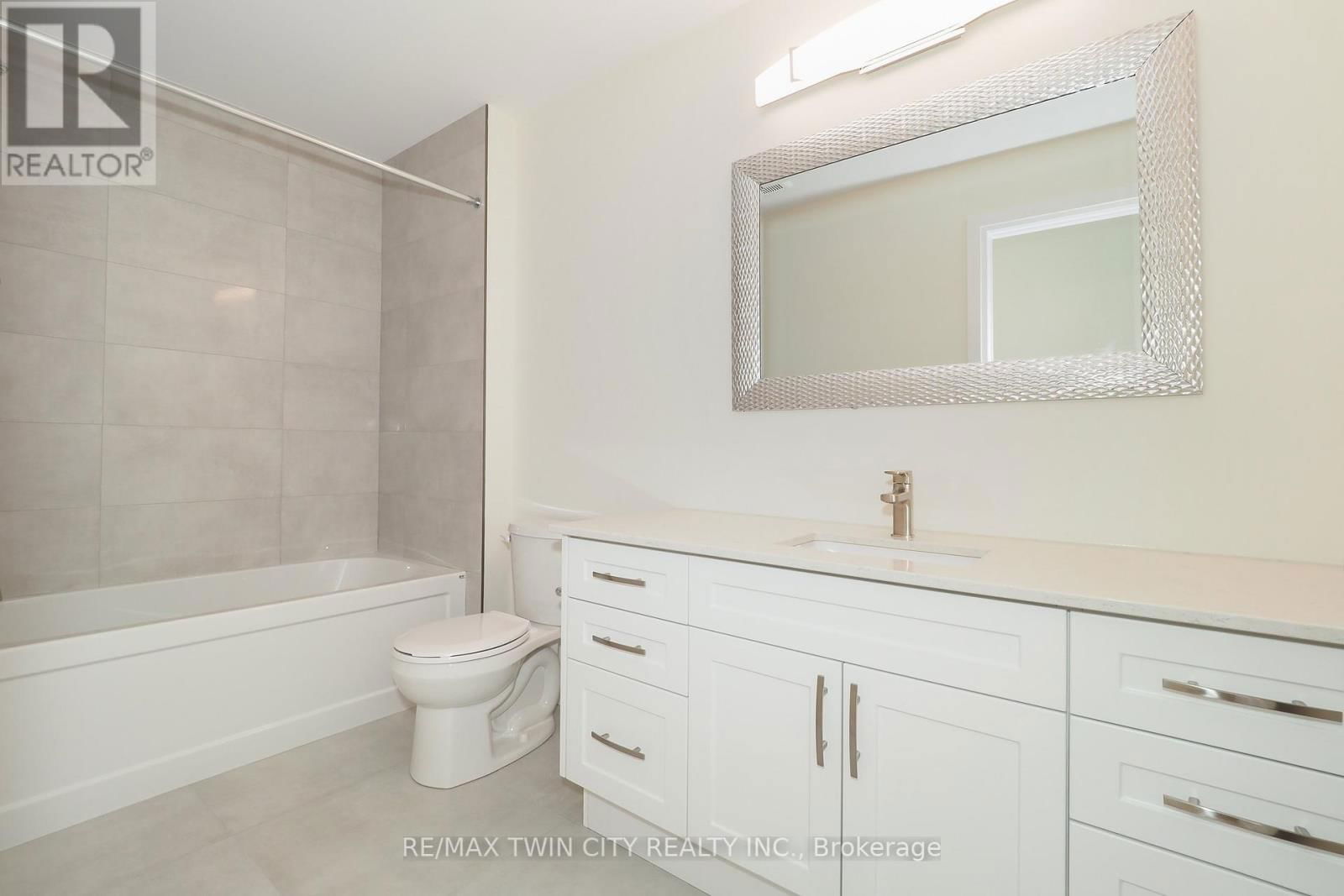 220 JEFFREY PLACE Image 38