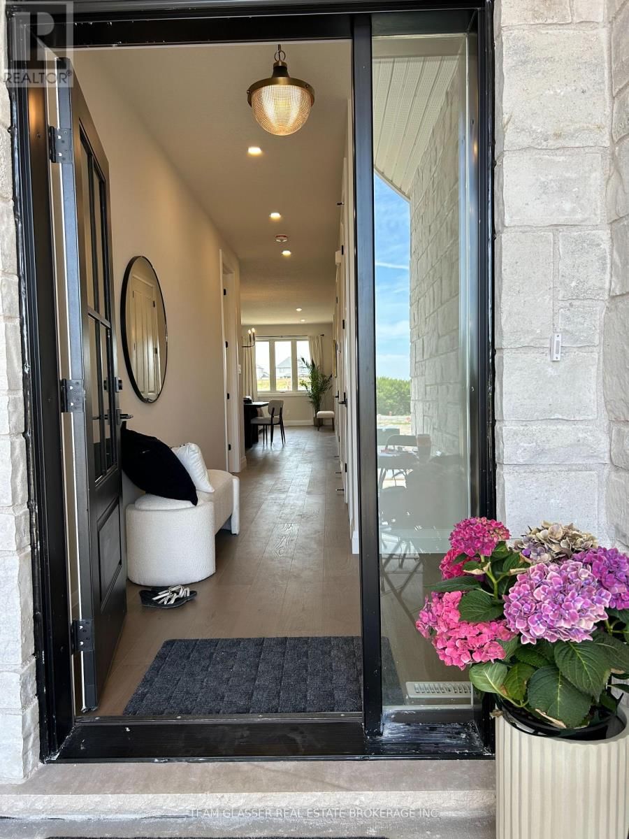 Lot 94 - 70 BENNER BOULEVARD Image 13