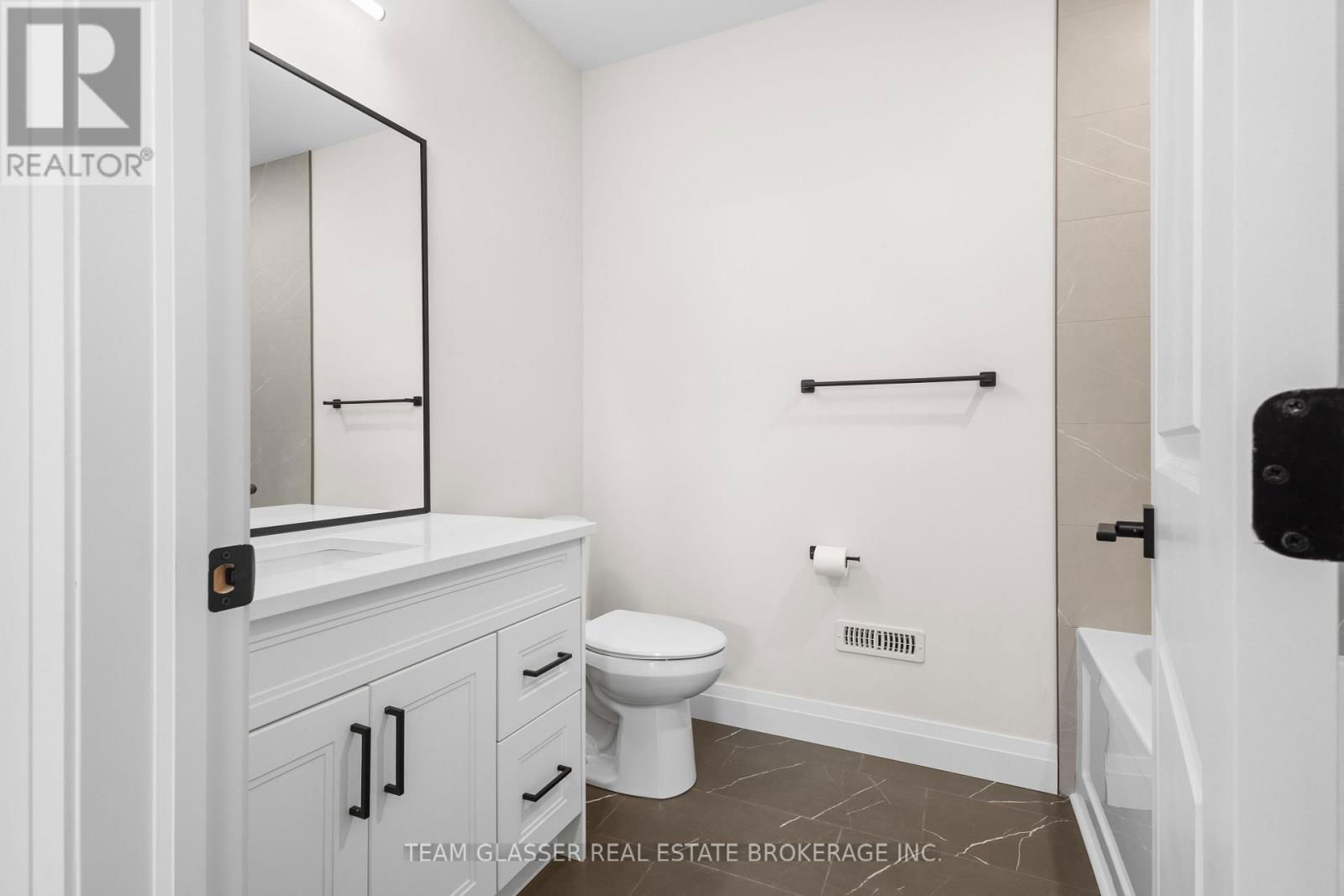 Lot 94 - 70 BENNER BOULEVARD Image 41