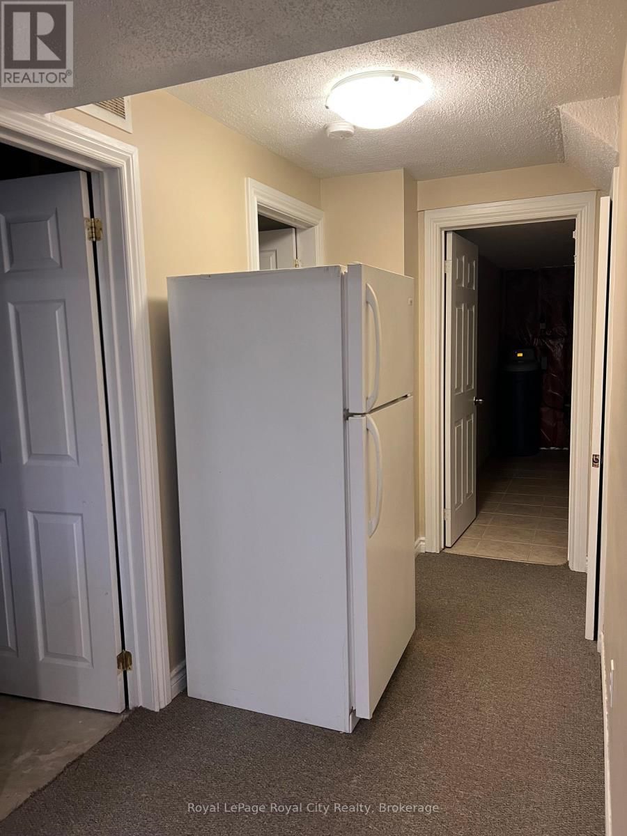 47 SIMMONDS DRIVE Image 17