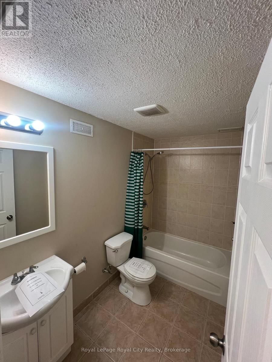 47 SIMMONDS DRIVE Image 19