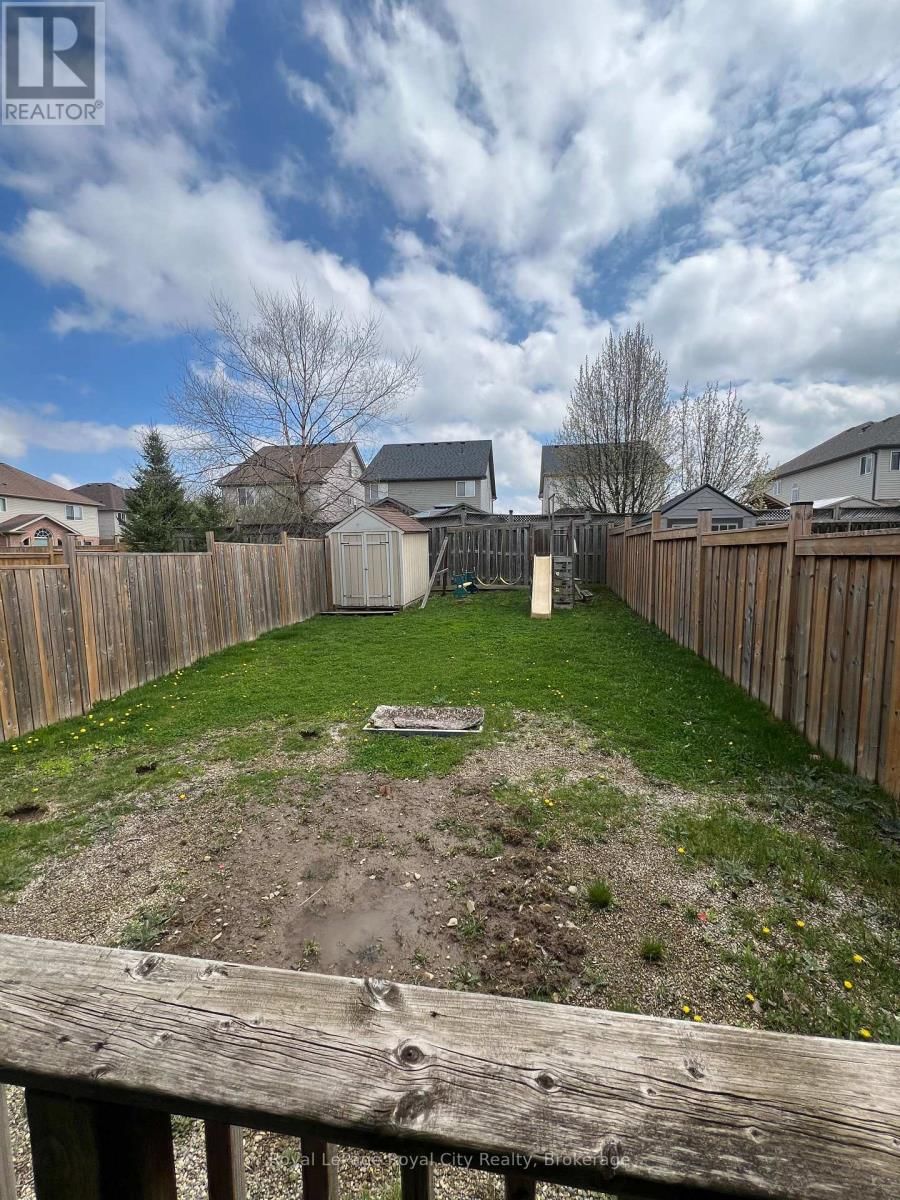 47 SIMMONDS DRIVE Image 33