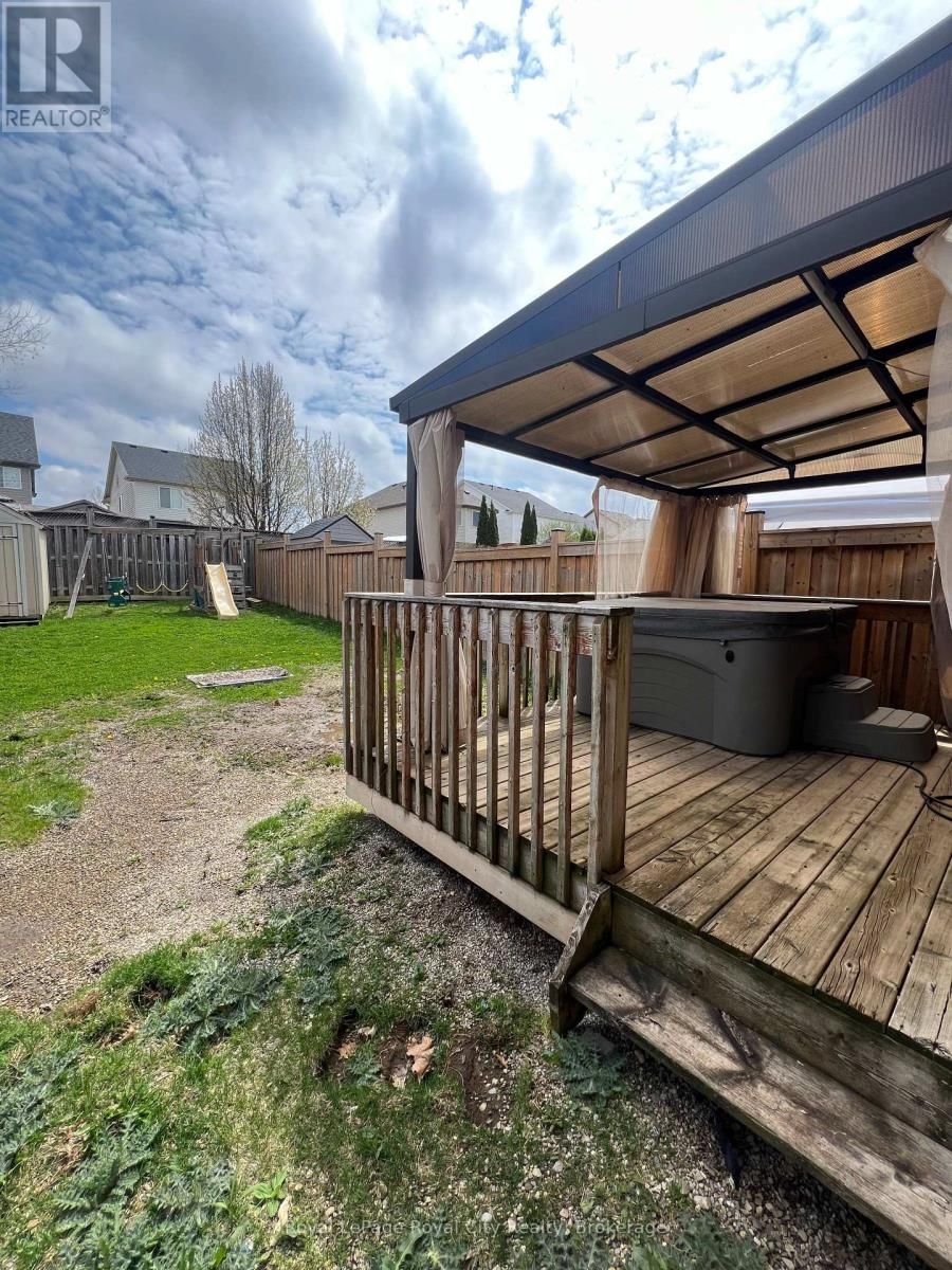 47 SIMMONDS DRIVE Image 37