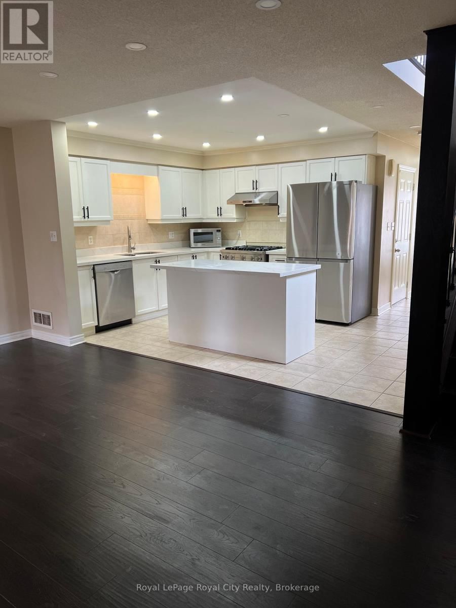 47 SIMMONDS DRIVE Image 7