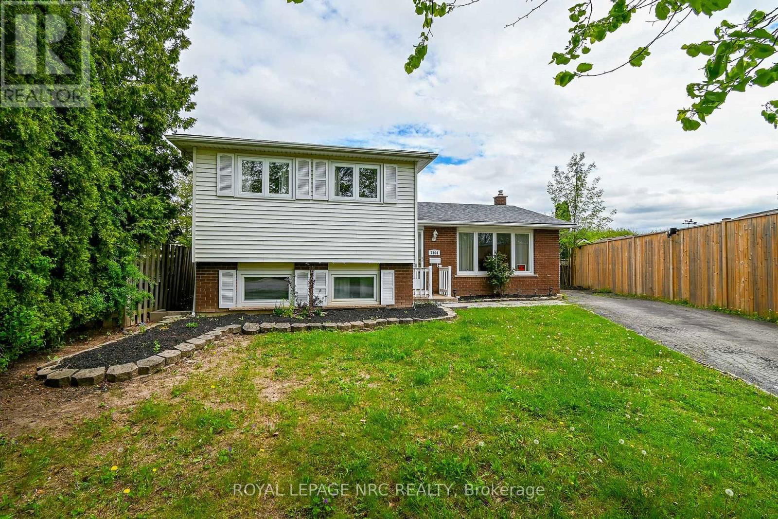 7404 SANDY COURT Image 1