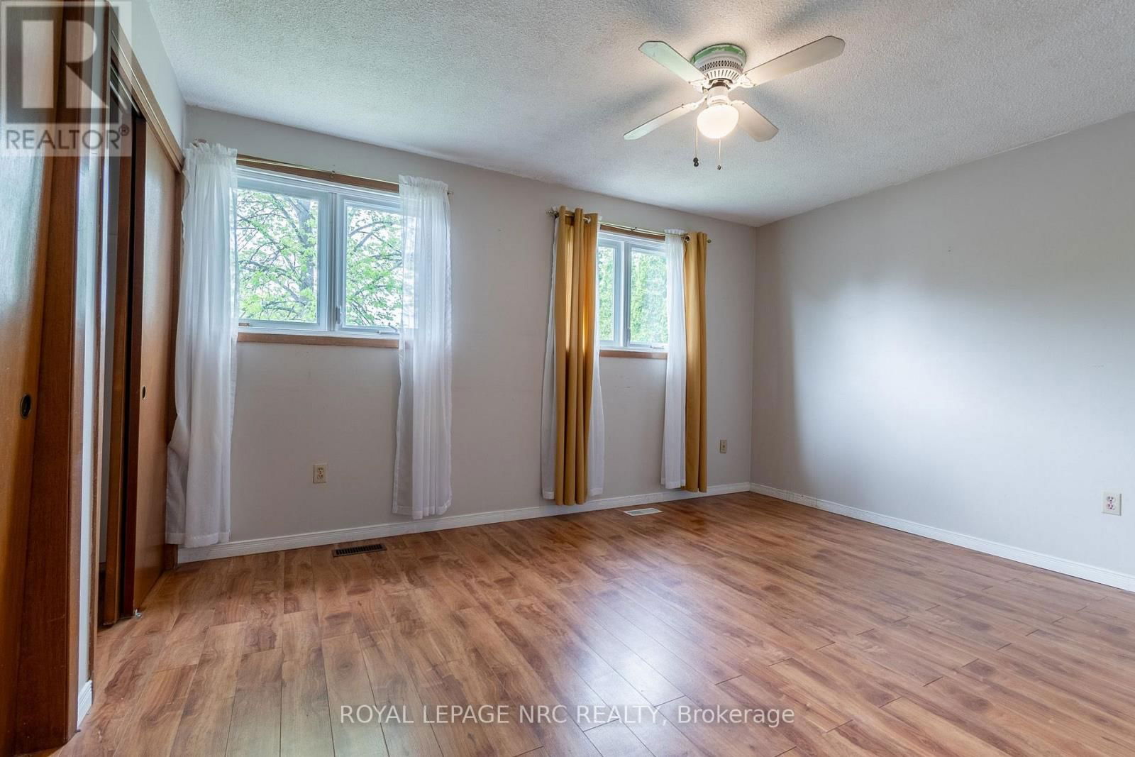 7404 SANDY COURT Image 15