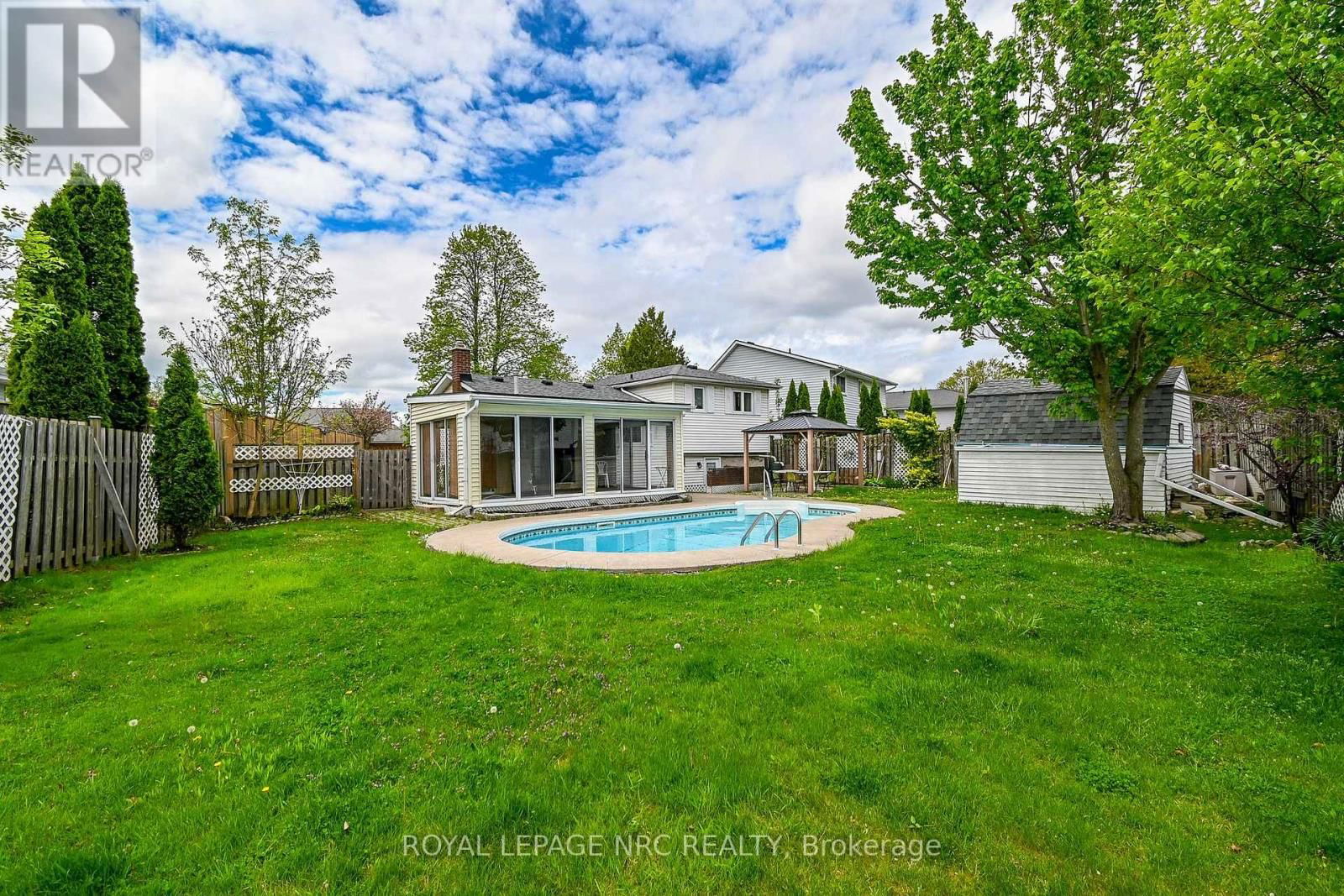 7404 SANDY COURT Image 29