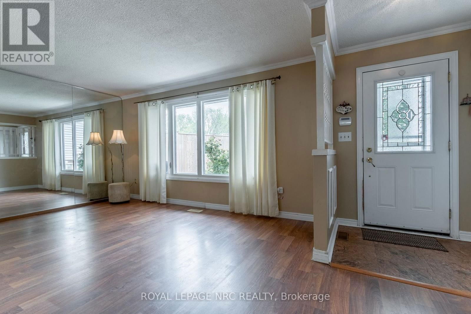 7404 SANDY COURT Image 5