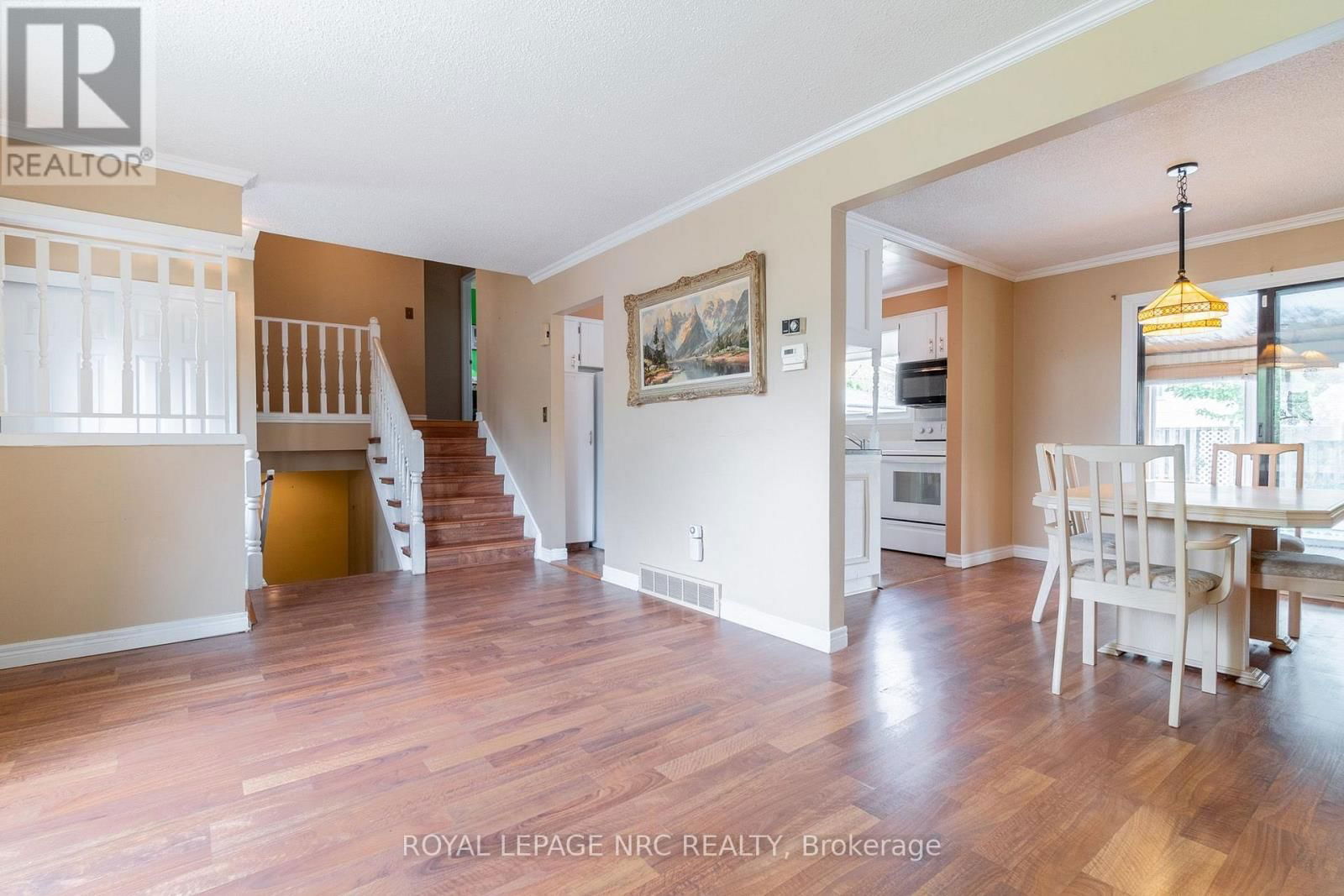 7404 SANDY COURT Image 6