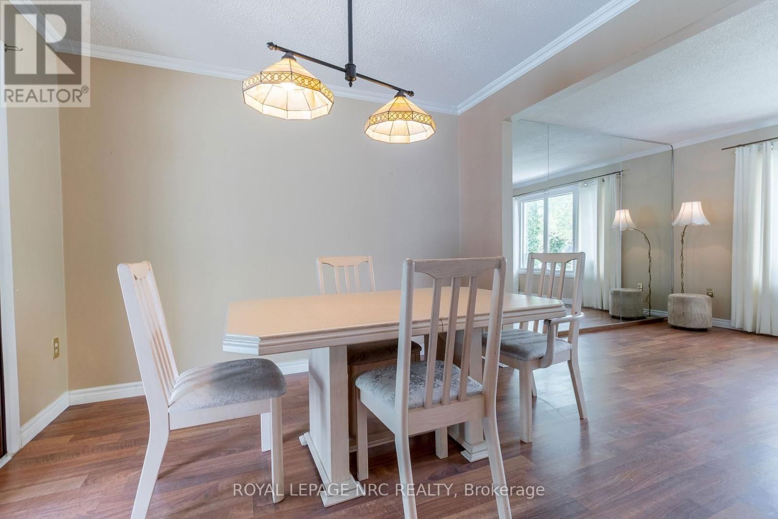 7404 SANDY COURT Image 7