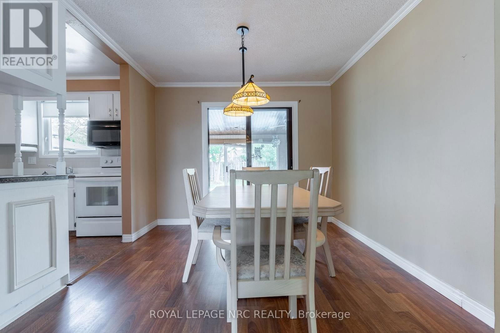 7404 SANDY COURT Image 8