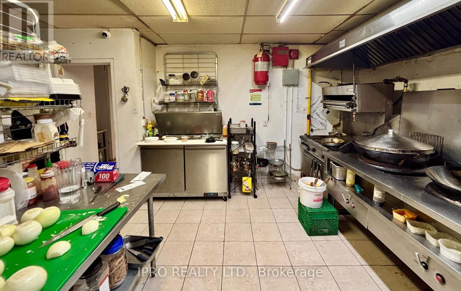 182 KING STREET Image 9
