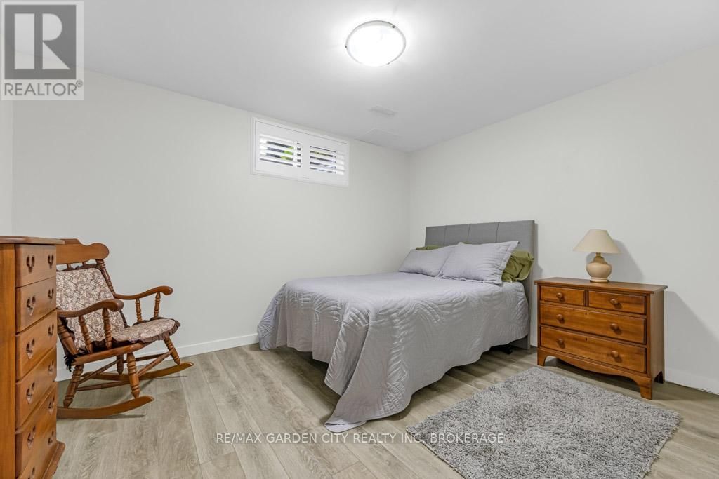 20 - 2880 KING STREET Image 24