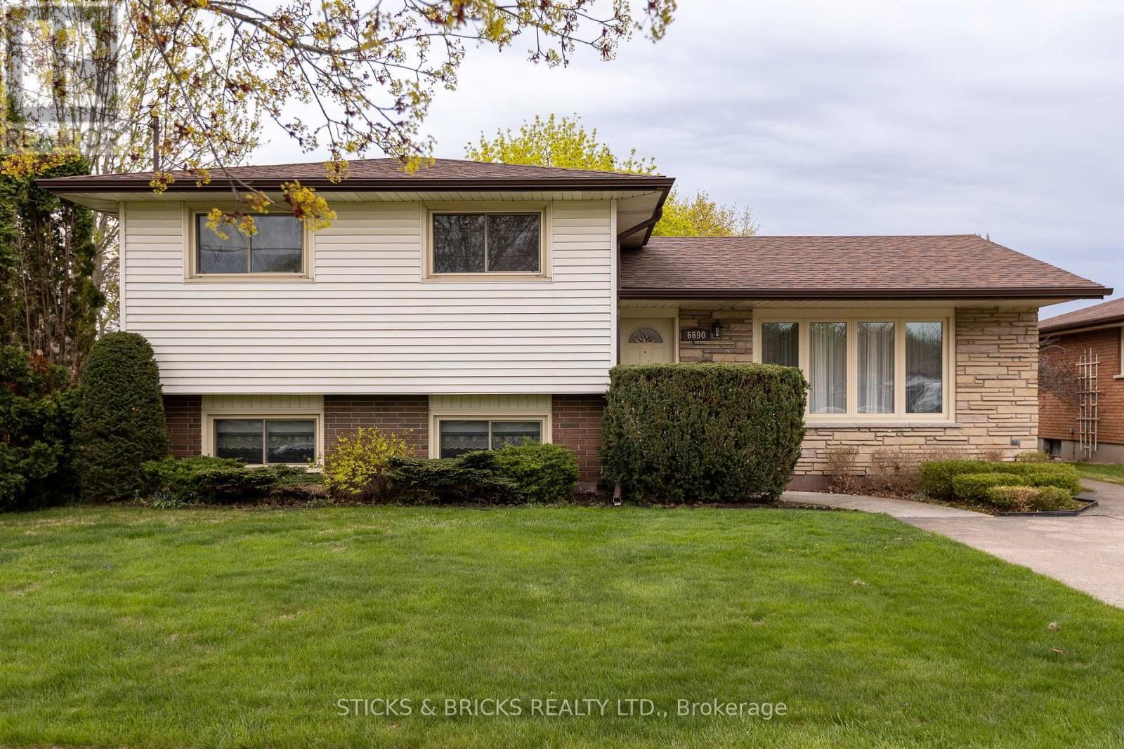 6690 MARGARET STREET Image 2