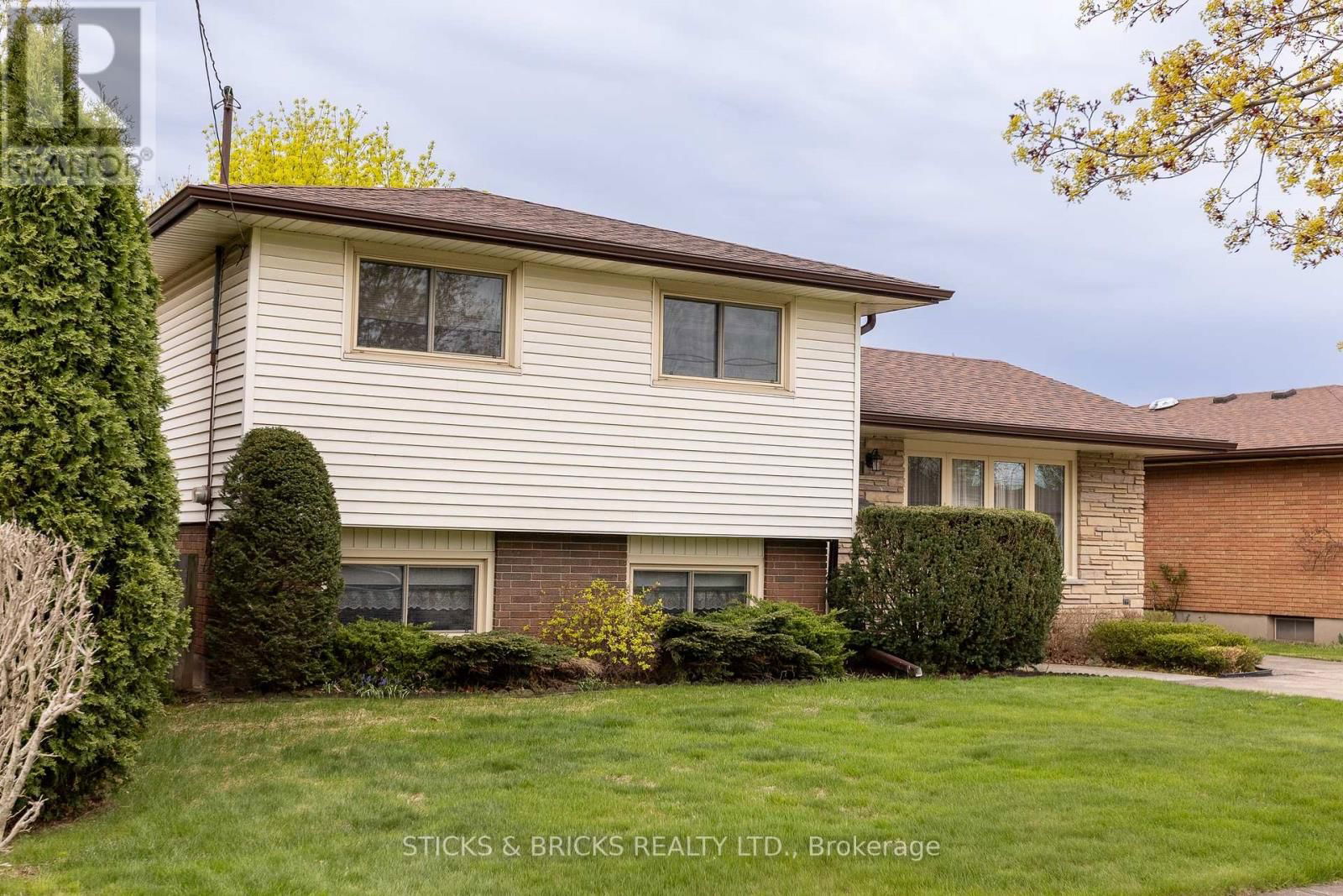 6690 MARGARET STREET Image 3