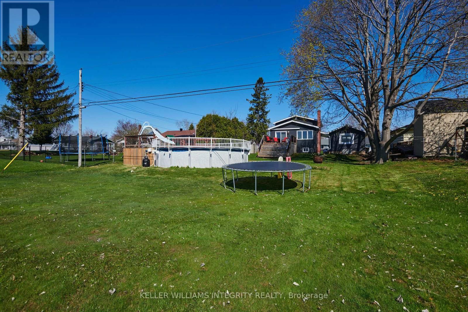 38 ST LAWRENCE STREET Image 33