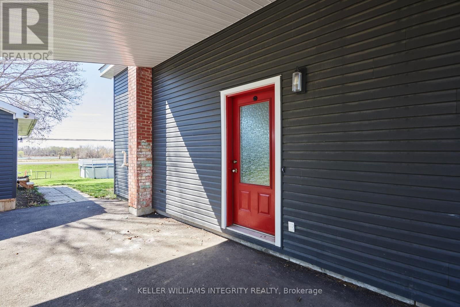 38 ST LAWRENCE STREET Image 35