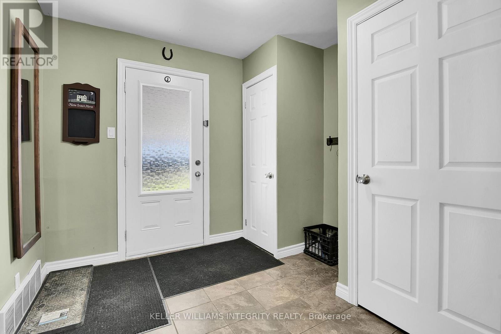 38 ST LAWRENCE STREET Image 4