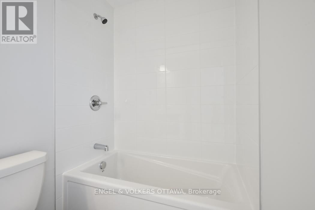 1427 CREEKWAY CRESCENT Image 20