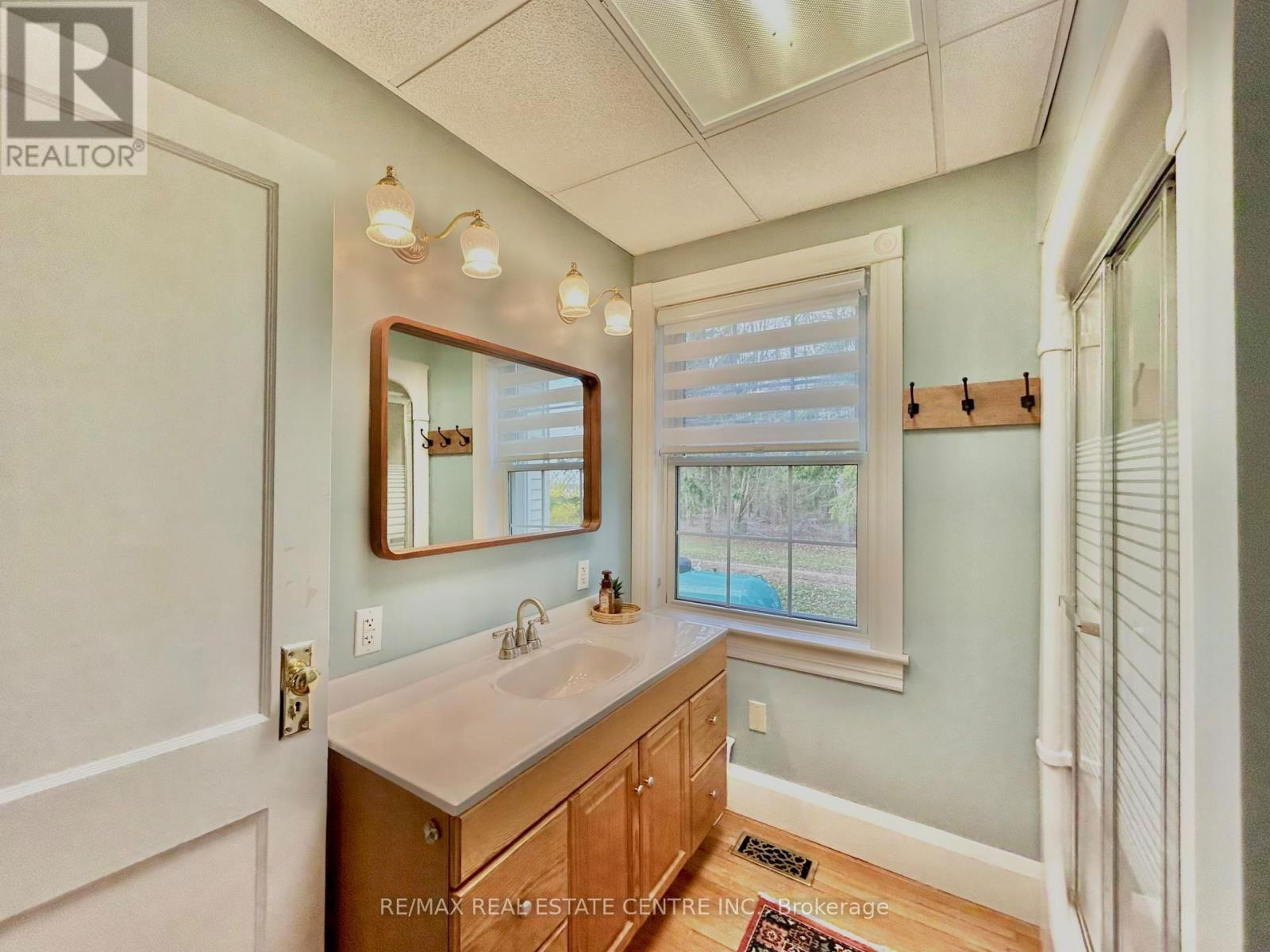 384323 20 SIDEROAD Image 33