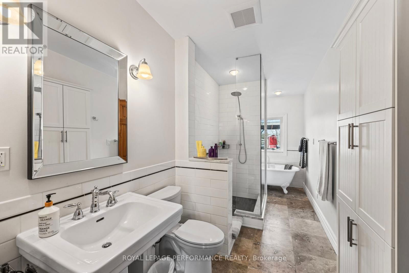 363 HUFFMAN ROAD Image 32
