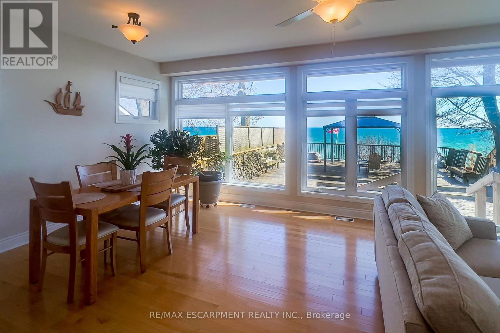 72 LAKESIDE DRIVE Image 23
