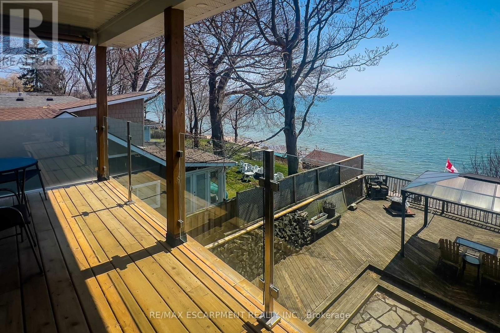 72 LAKESIDE DRIVE Image 35