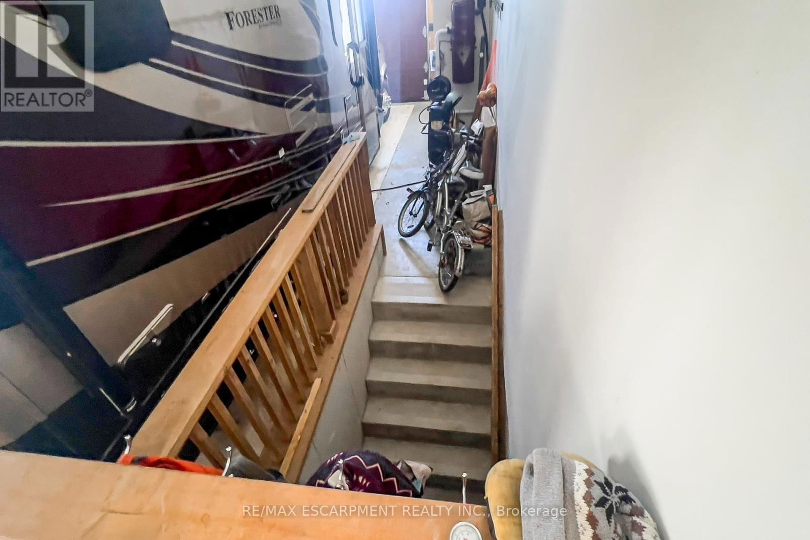 72 LAKESIDE DRIVE Image 47