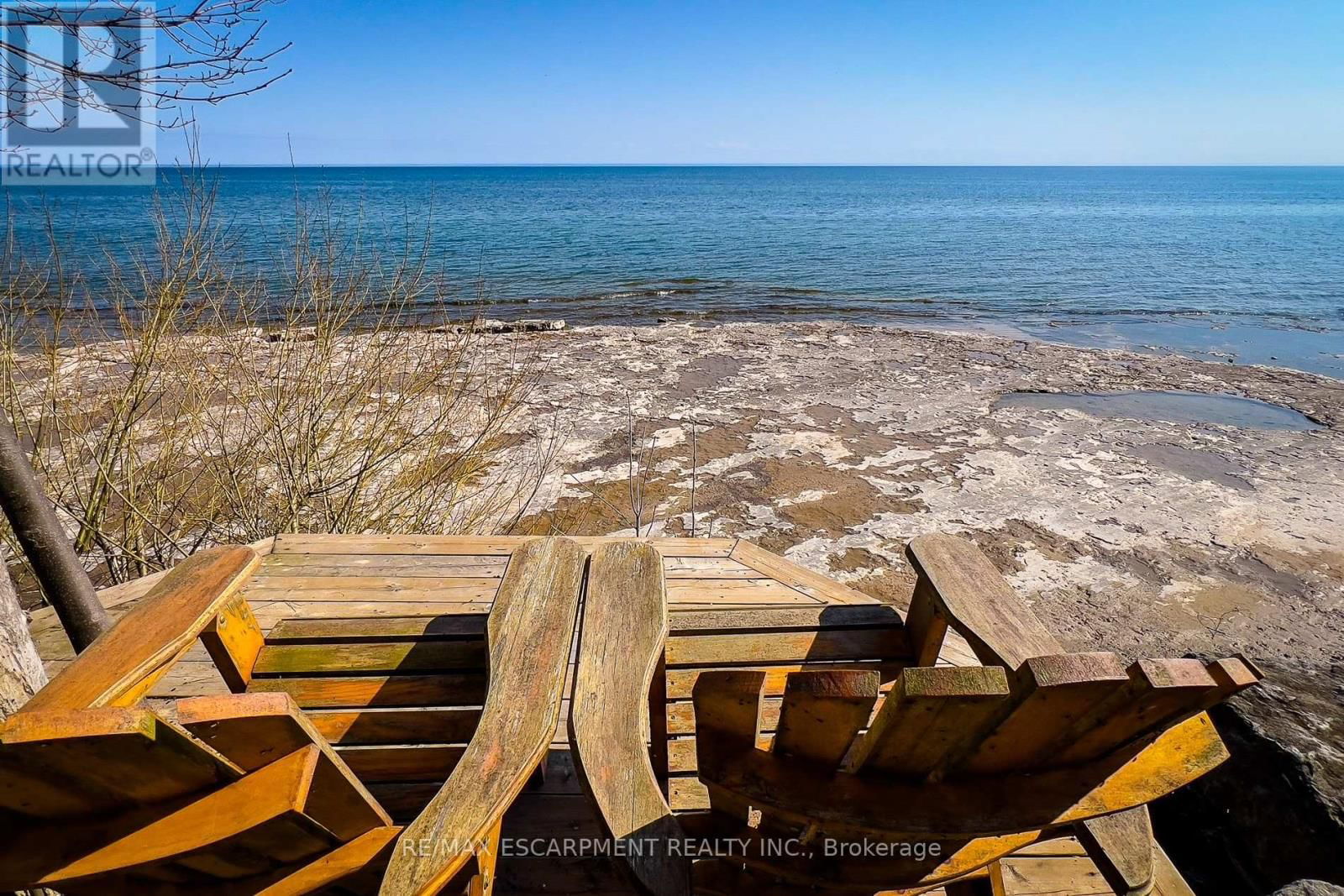 72 LAKESIDE DRIVE Image 9