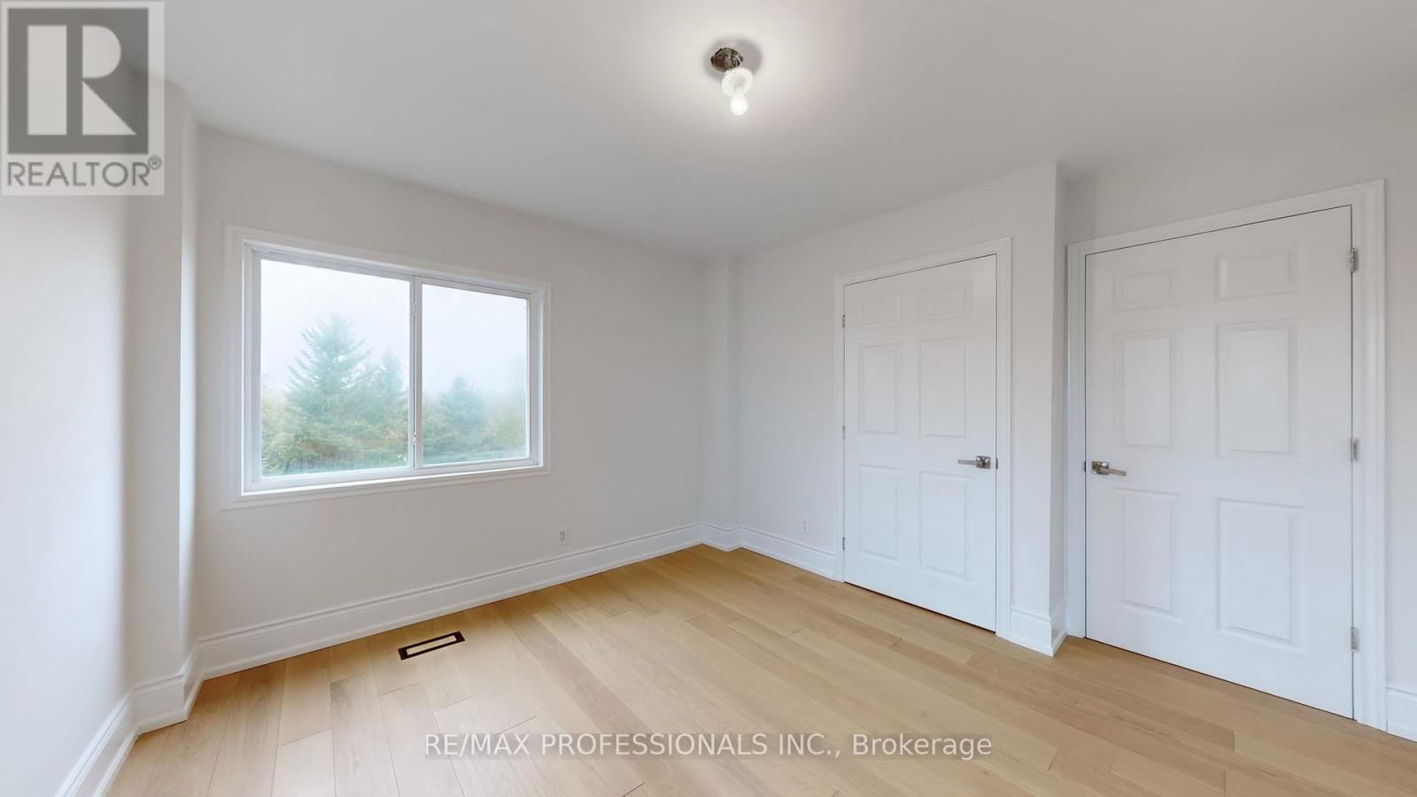 554045 MONO AMARANTH TOWNLINE Image 30