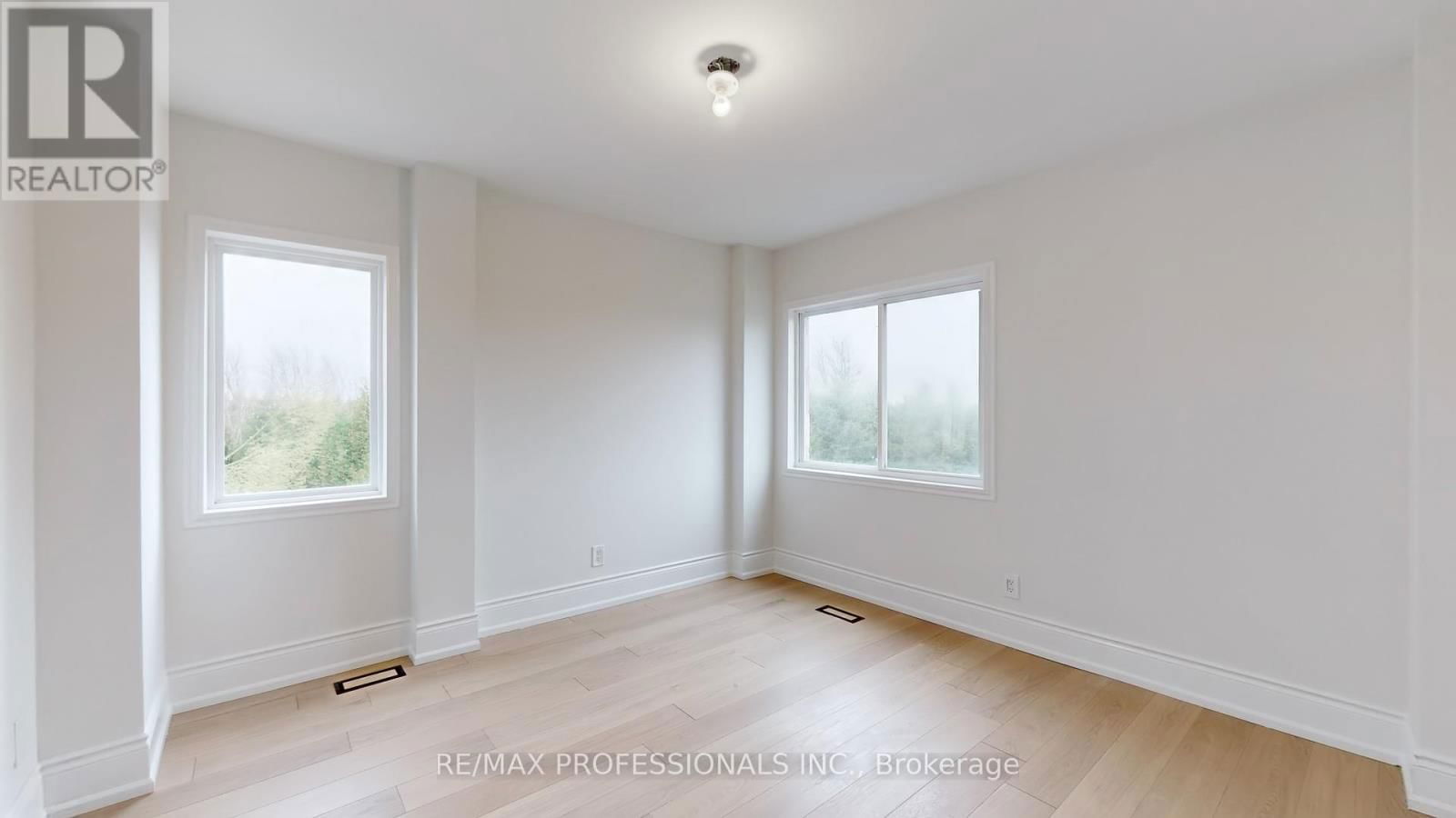 554045 MONO AMARANTH TOWNLINE Image 36