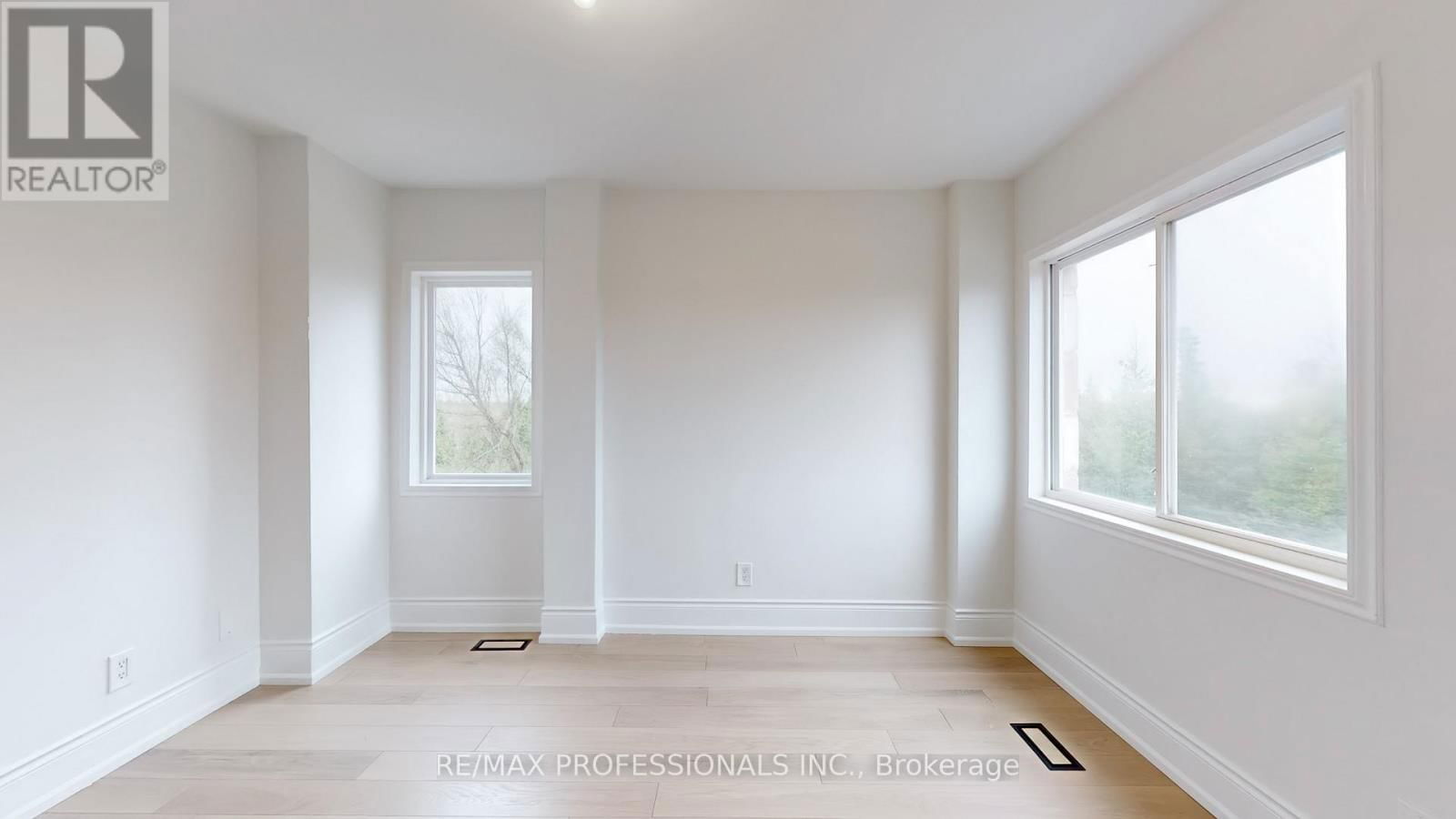 554045 MONO AMARANTH TOWNLINE Image 37