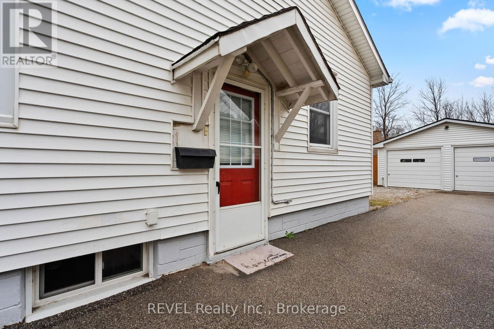271 LINWELL ROAD Image 19