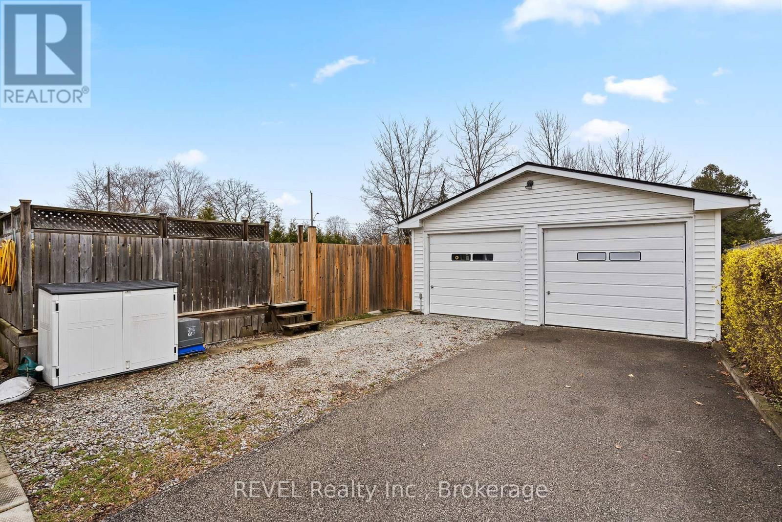 271 LINWELL ROAD Image 20