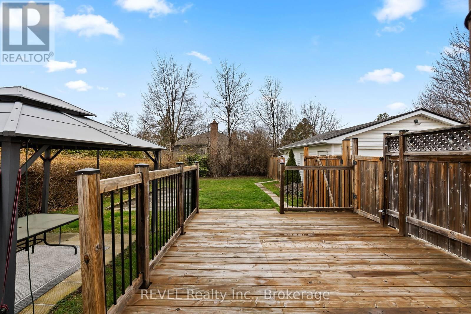 271 LINWELL ROAD Image 22