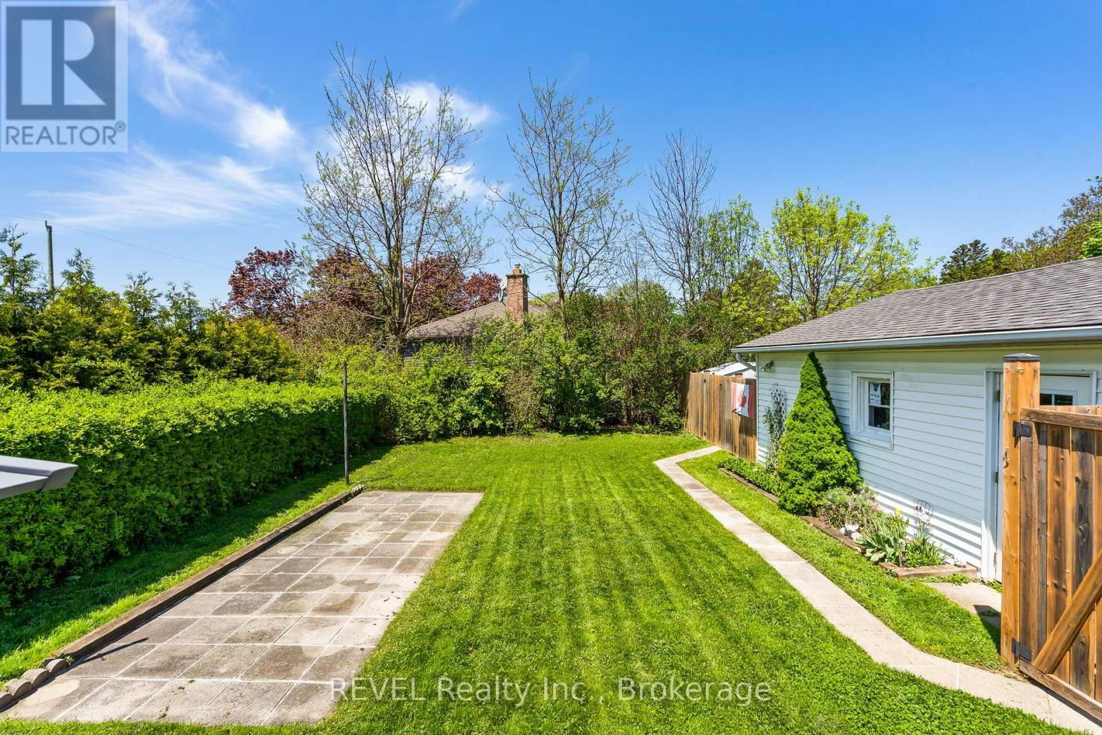 271 LINWELL ROAD Image 23