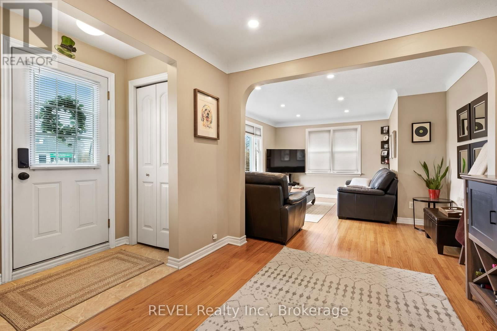 271 LINWELL ROAD Image 4
