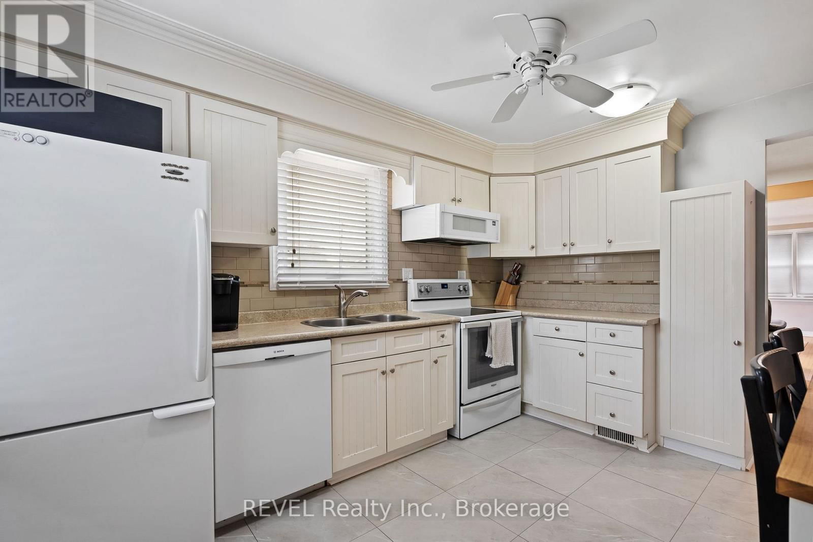 271 LINWELL ROAD Image 8
