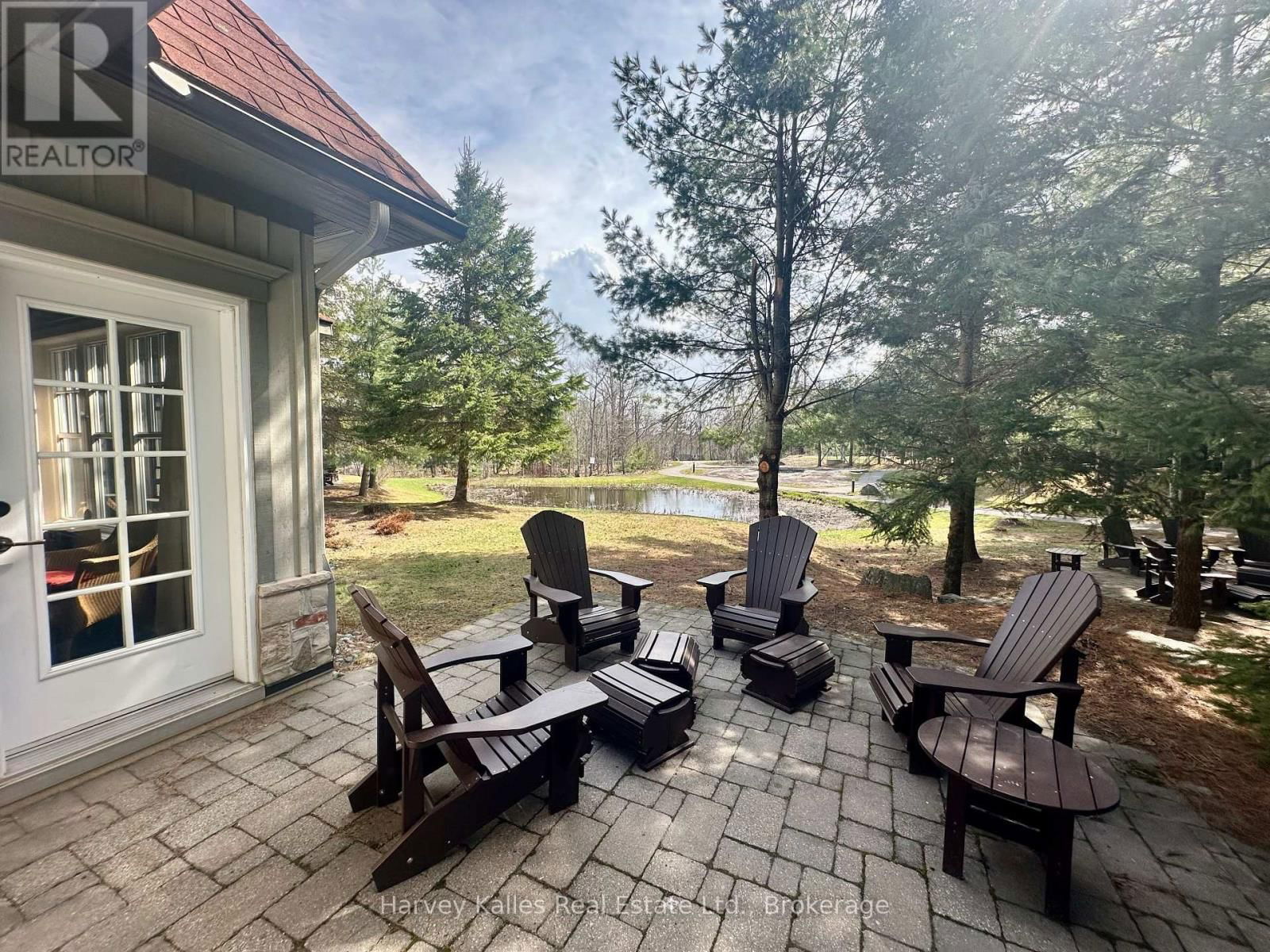 5 - 601 GLEN ABBEY WAY Image 3