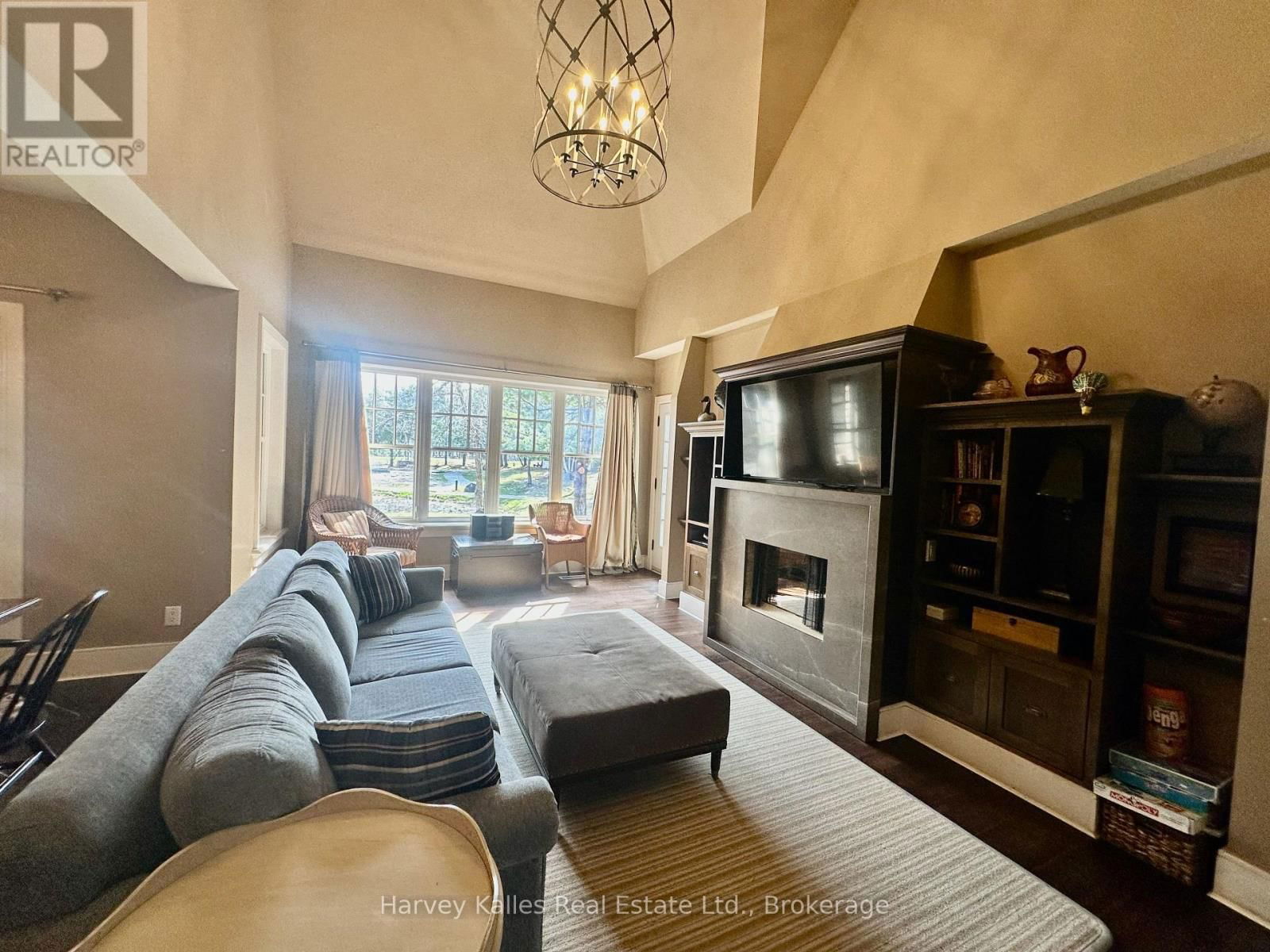 5 - 601 GLEN ABBEY WAY Image 8