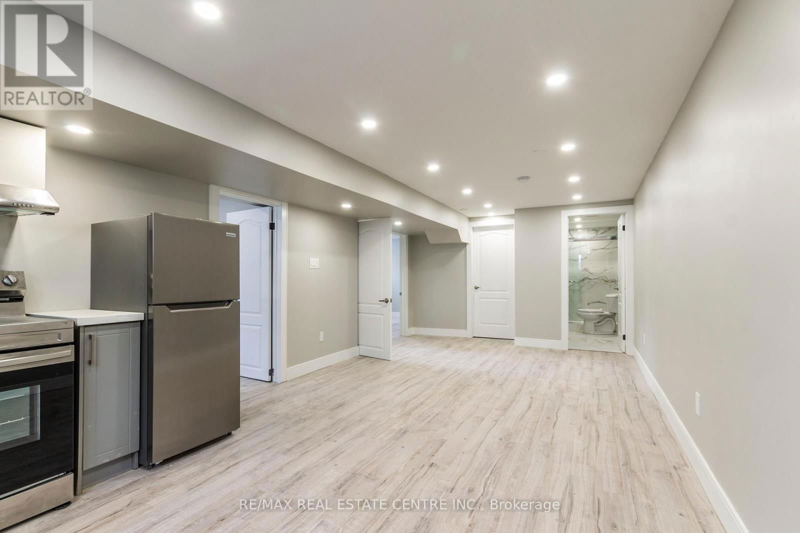 266 FIFTH AVENUE Image 10