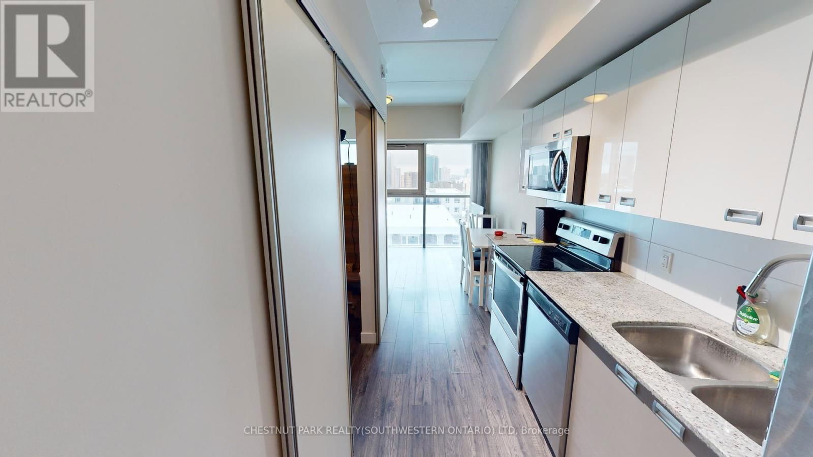 609 - 257 HEMLOCK STREET Image 11