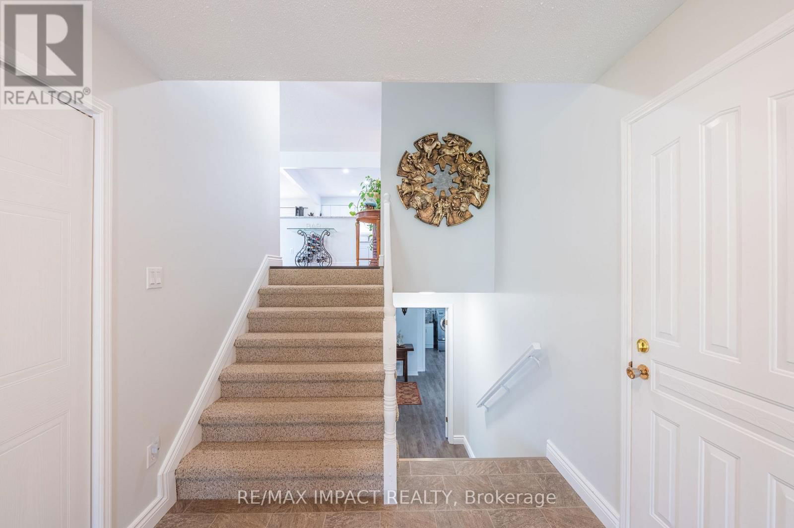 10 CEDARTREE LANE Image 15