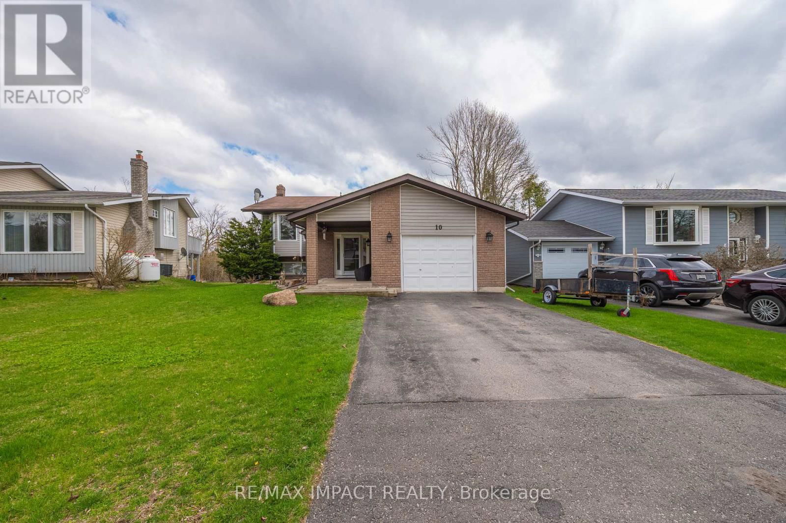 10 CEDARTREE LANE Image 2