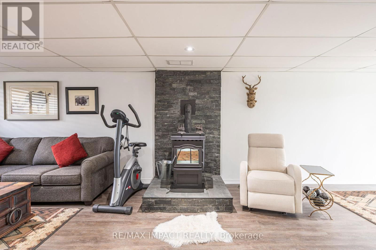10 CEDARTREE LANE Image 24