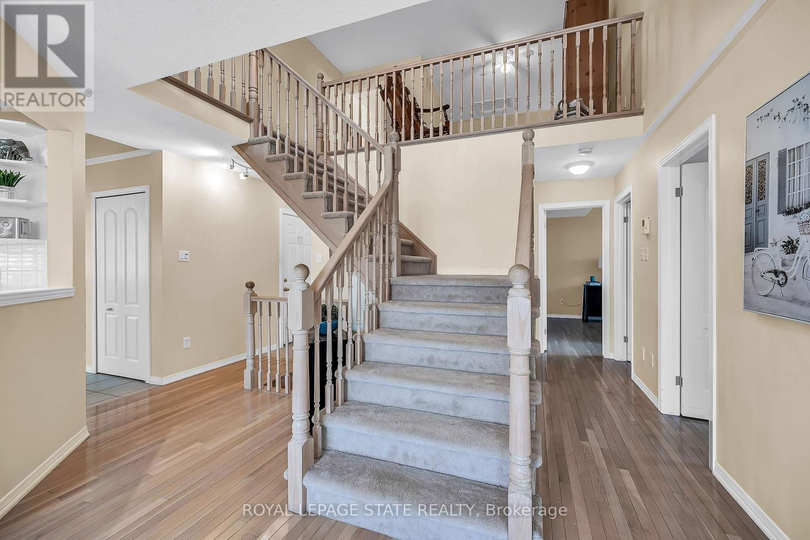 10 - 212 STONEHENGE DRIVE Image 32