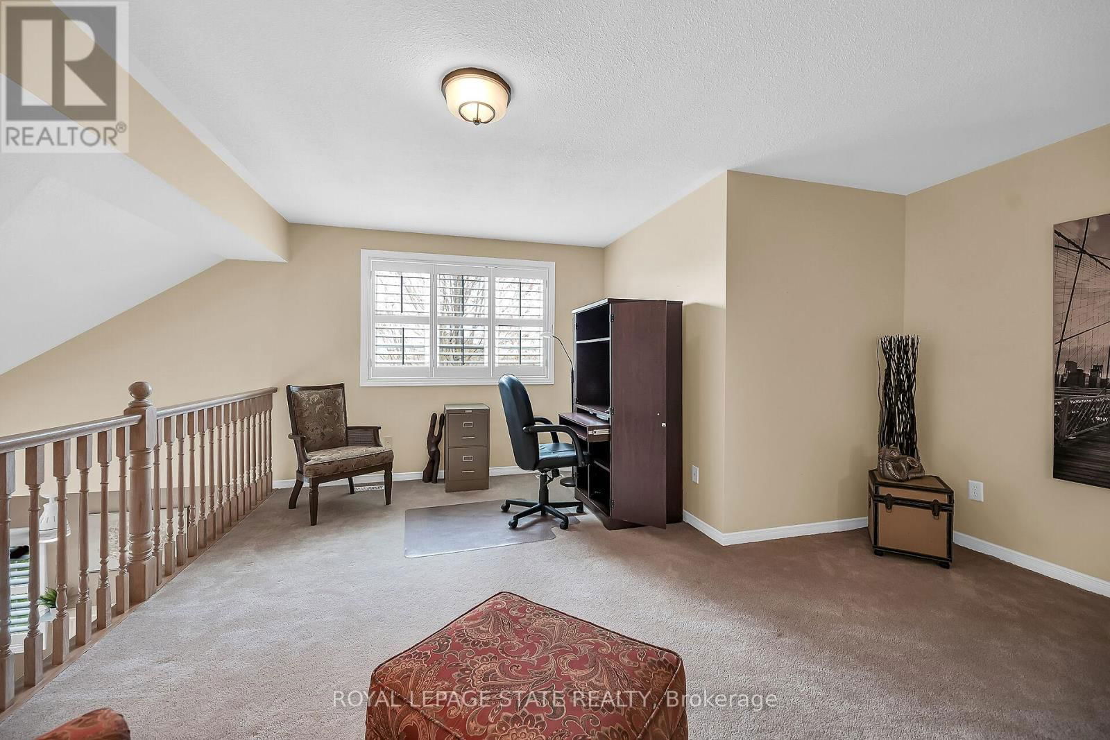 10 - 212 STONEHENGE DRIVE Image 34