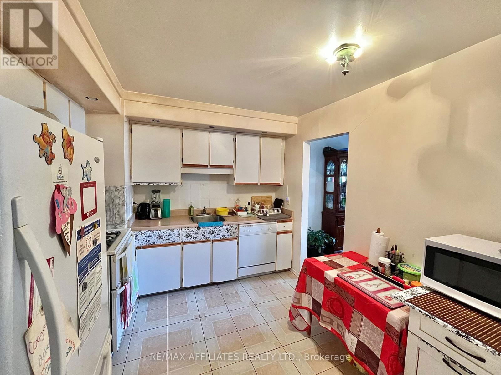 77B GLEN PARK DRIVE Image 10
